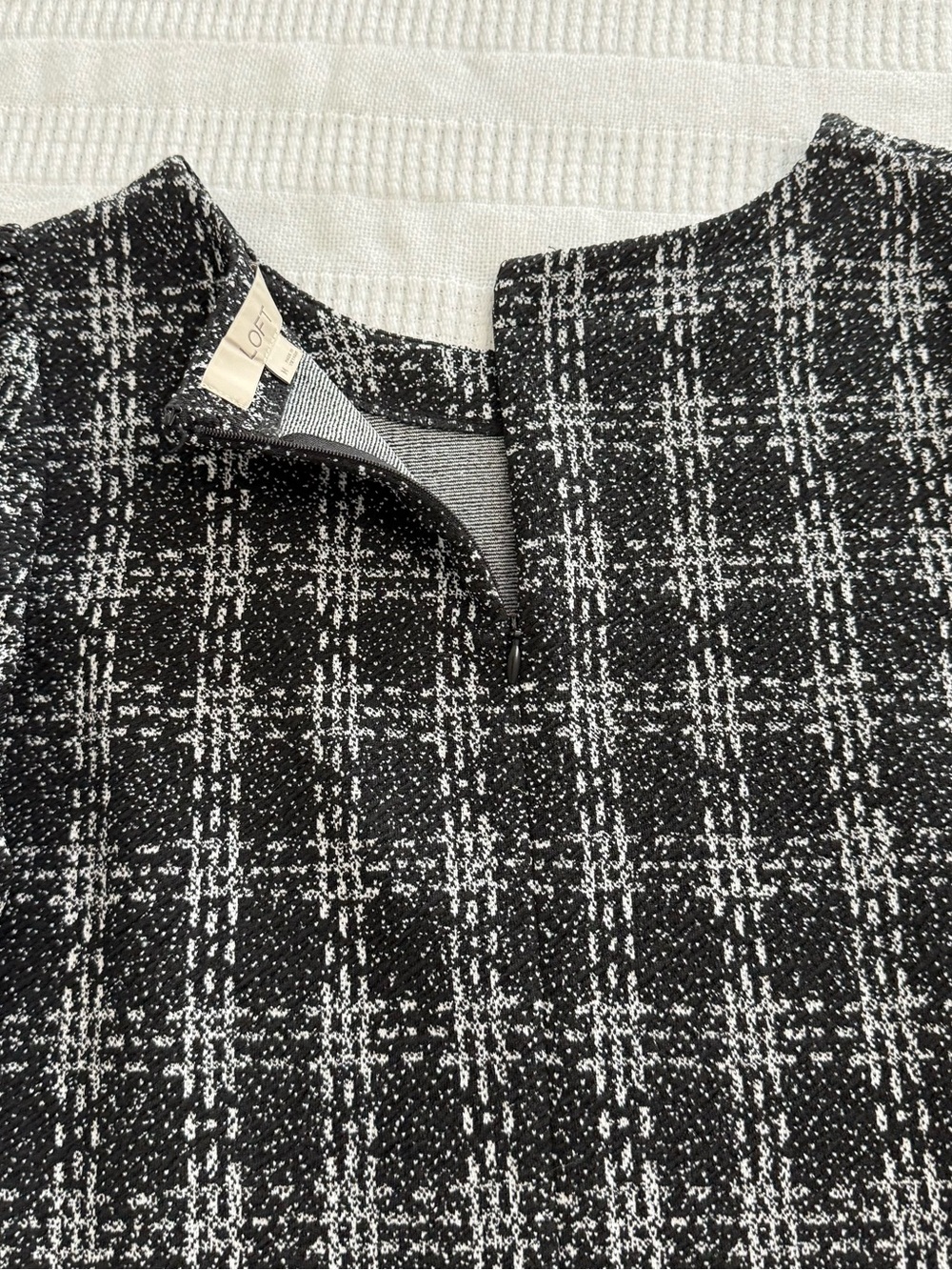 LOFT Black and White Plaid Short Sleeve Flared Hem Dress Medium - Picture 4 of 8